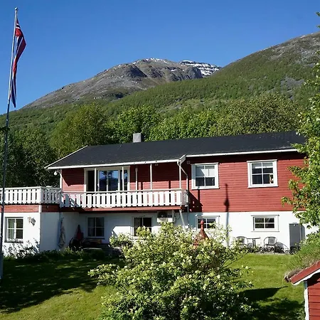 Apartment Camp